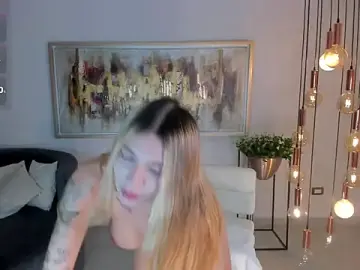 Stripchat Nude Webcam of NiaHolland