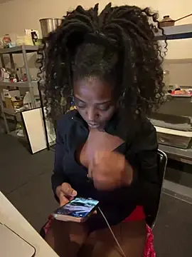 Stripchat Free Live Porn of choclatepeaach