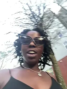 Stripchat Free Porn Cam of choclatepeaach