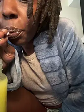 Stripchat Sex Cam of choclatepeaach