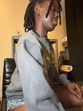 Stripchat Adult Webcam of choclatepeaach