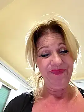 Stripchat Nude Webcam of Melody73