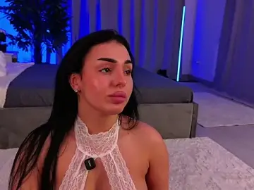 Stripchat Watch Live Sex Cams of evanew_
