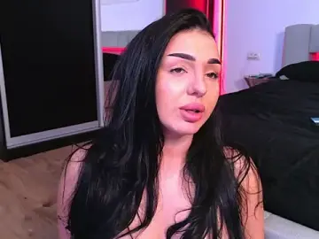 Stripchat Free Live Porn of evanew_