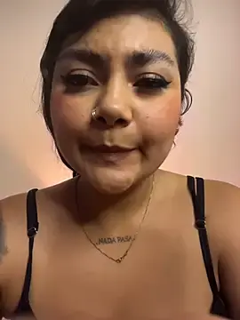 Stripchat Adult Webcam of ItsEla