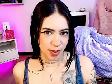 Stripchat Live Porn of Alice_Vixen