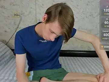 Stripchat Adult Webcam of ERICK__DEEN