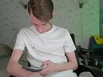 Stripchat Live Porn of ERICK__DEEN