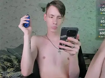 Stripchat Sex Cam of ERICK__DEEN