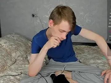 Stripchat Sex Cam of ERICK__DEEN