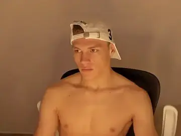 Stripchat Live Sex of laurent_nova