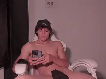 Stripchat Watch Live Sex Cams of laurent_nova