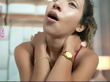 Stripchat Live Sex Cam of Beautifulskinny18