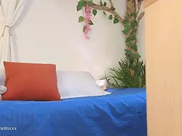 Stripchat Live Sex Cam of Tommyfoxboy