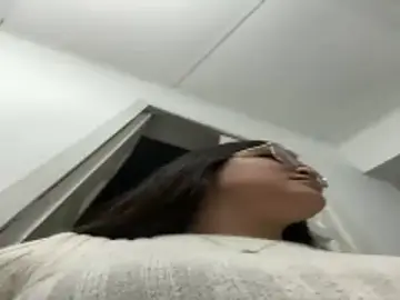 Stripchat Live Porn of CamilaSofiia