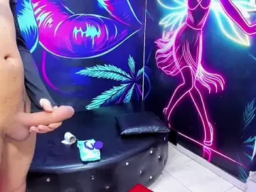Stripchat Free Live Porn of miacam-hot