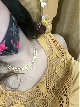 Stripchat Live Sex Cam of Beauty_Queen_Soniya