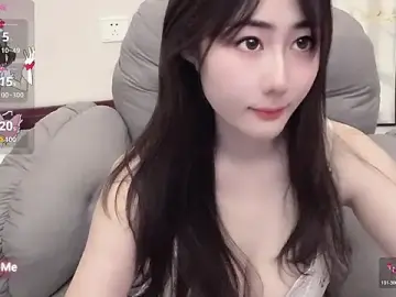 Stripchat Free Porn Cam of qiqi--