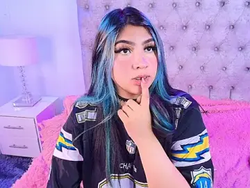 Stripchat Live Sex of Salem_skyler_