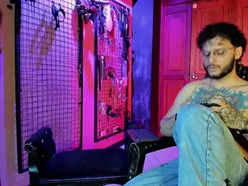 Stripchat Free Porn Cam of Twisted_Fantasy