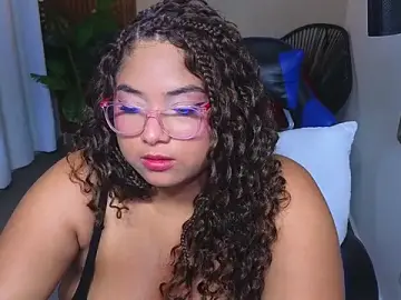 Stripchat Live Sex Cam of Kenya--Buhle