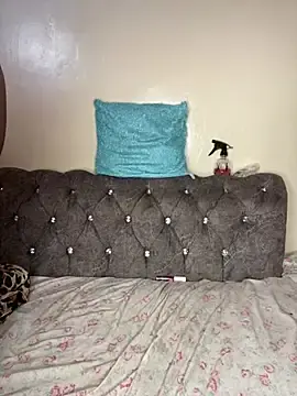 Stripchat Live Sex Cam of Justbellaa__
