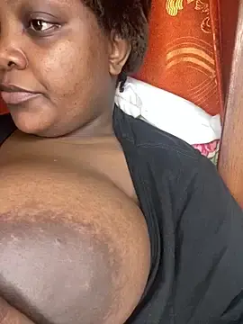 Stripchat Sex Cam of _bellaa