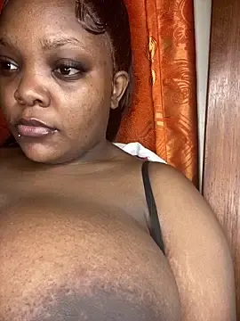 Stripchat Free Porn Cam of _bellaa