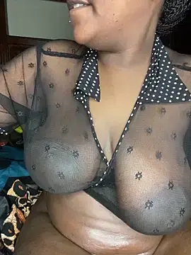 Stripchat Sex Cam of _bellaa