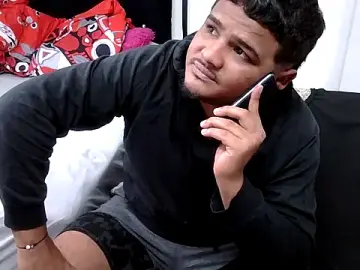 Stripchat Live Sex of Boycuriousxxx