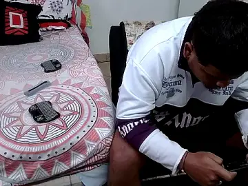 Stripchat Live Porn of Boycuriousxxx