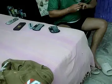 Stripchat Free Porn Cam of Boycuriousxxx
