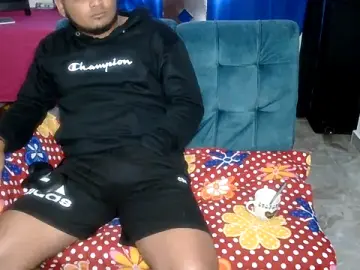 Stripchat Live Sex Cam of Boycuriousxxx