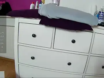 Stripchat Sex Cam of Latina_daily