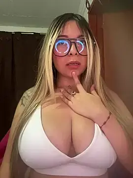 Stripchat Live Sex of CristalGmez