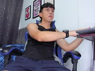 Stripchat Best Webcam of The_skinnyguys