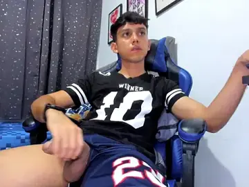 Stripchat Adult Webcam of The_skinnyguys