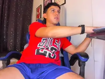 Stripchat Best Webcam of The_skinnyguys