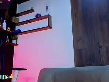 Stripchat Adult Webcam of Andrew_Brown