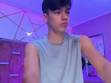 Stripchat Sex Cam of Gerony_