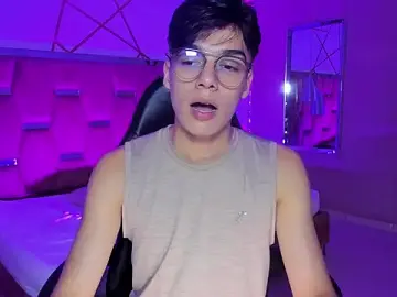 Stripchat Nude Webcam of Gerony_