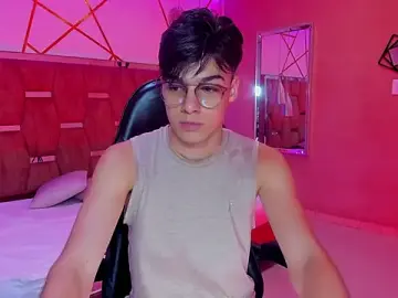 Stripchat Free Porn Cam of Gerony_