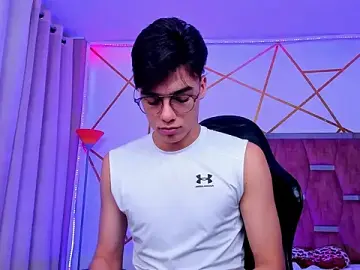 Stripchat Live Sex Cam of Gerony_