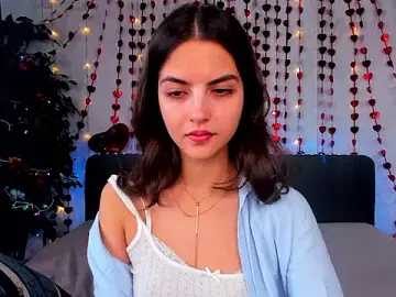 Stripchat Sex Cam of Milana_Crystal_