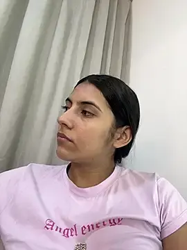 Stripchat Sex Cam of stangirls_
