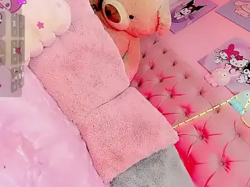 Stripchat Free Porn Cam of Cute_Roxxy