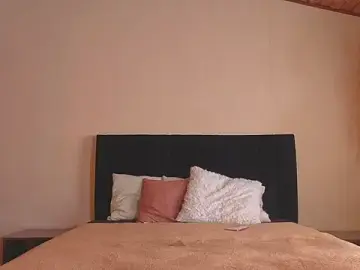 Stripchat Free Porn Cam of Isa_And_Natasha
