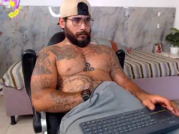 Stripchat Adult Video Chat of hanz_col