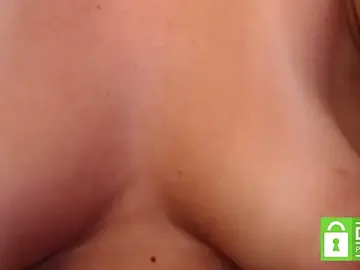Stripchat Live Sex Cam of mollywayne
