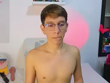 Stripchat Nude Webcam of milky__boy_